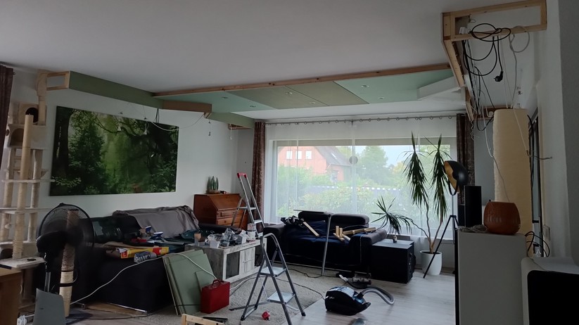 DIY Heimkino mit Beamerlift und Motorleinwand