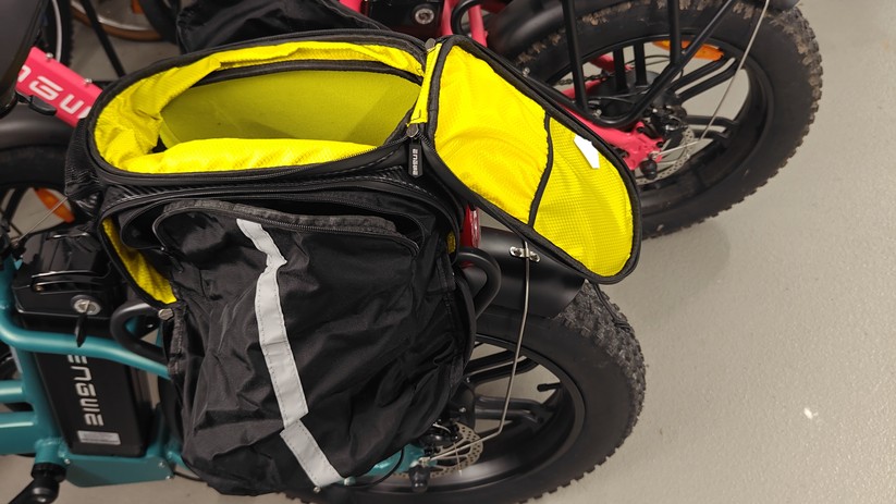  Gepäcktasche mit 35 Liter Fassungsvermögen