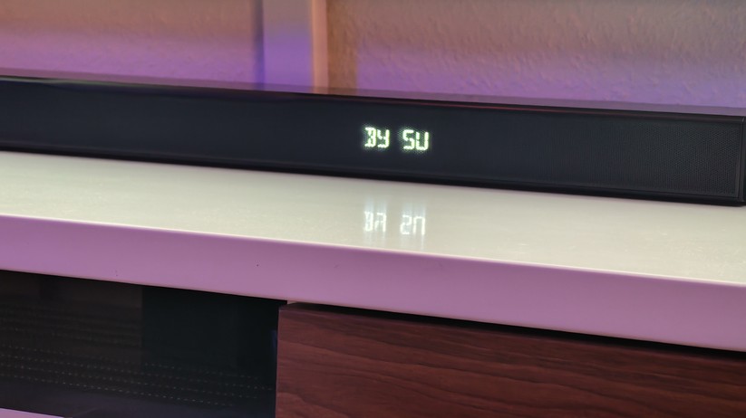 JBL Bar 800MK2: Soundbar mit Subwoofer und Akku-Rear-Speakern