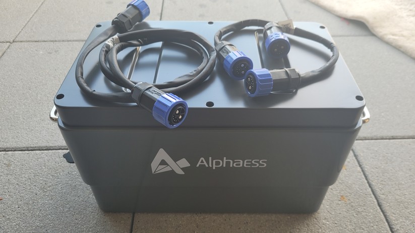  Stromspeicher mit 1 bis 6 kWh, auch als mobile Powerstation nutzbar