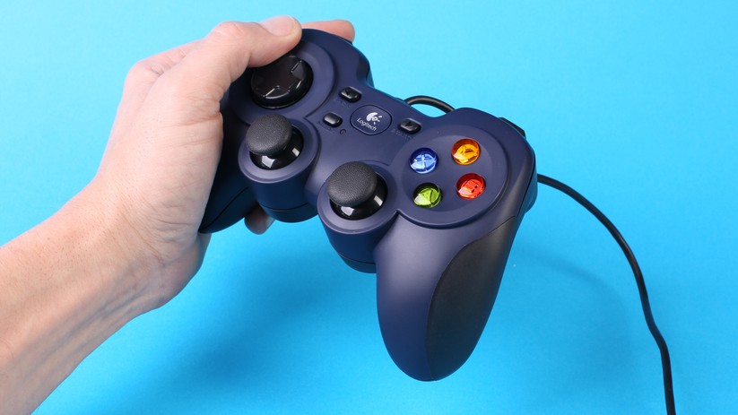 Der Controller liegt gut in der Hand – solange diese nicht zu groß ist.