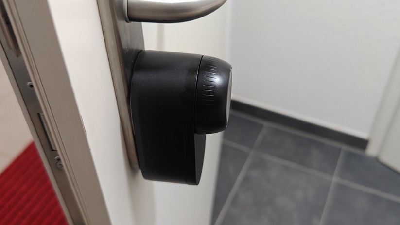 Switchbot Lock Ultra Vision Pro: Entsperren mit Gesicht, Hand, Fingerabdruck, NFC-Card, Code und App