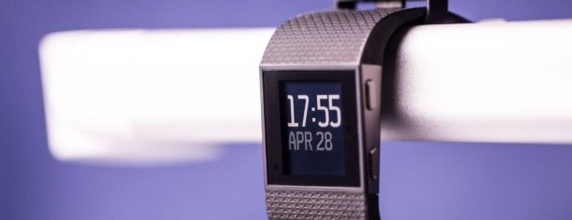 FitBit Surge im Test: Fitness-Tracker mit GPS und Pulssensor