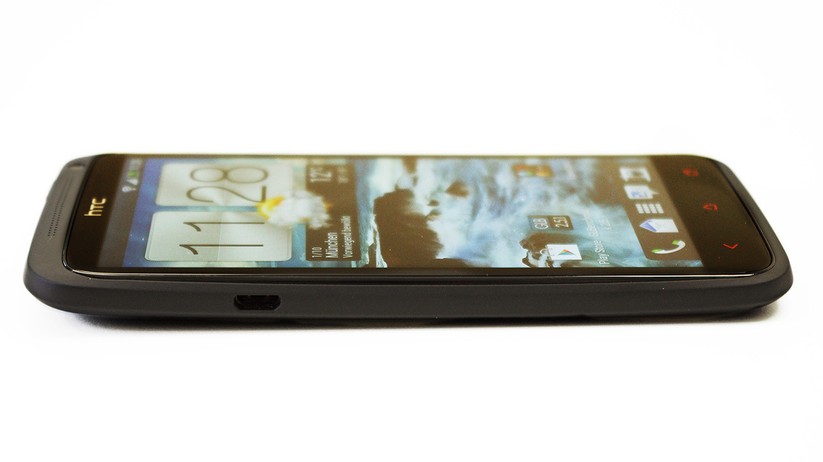 HTC One X+: Micro-USB-Anschluss