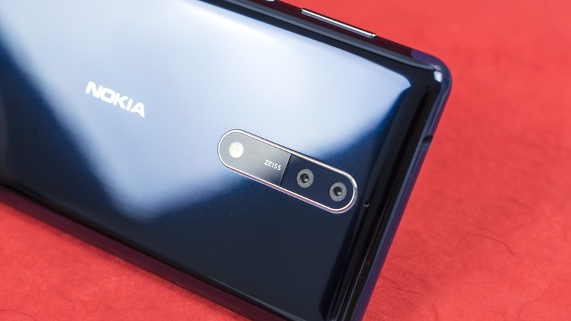 Die Dual-Kamera mit ZEISS-Optik löst mit 13 Megapixeln auf.