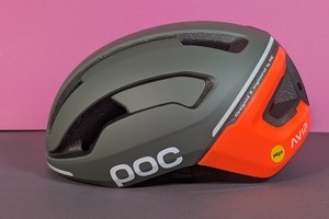 Smarter Fahrradhelm POC Omne Beacon Mips im Test