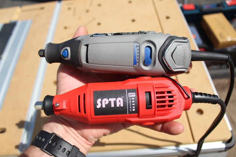 Multifunktionswerkzeug: Dremel 3000 und SPTA im Vergleich.