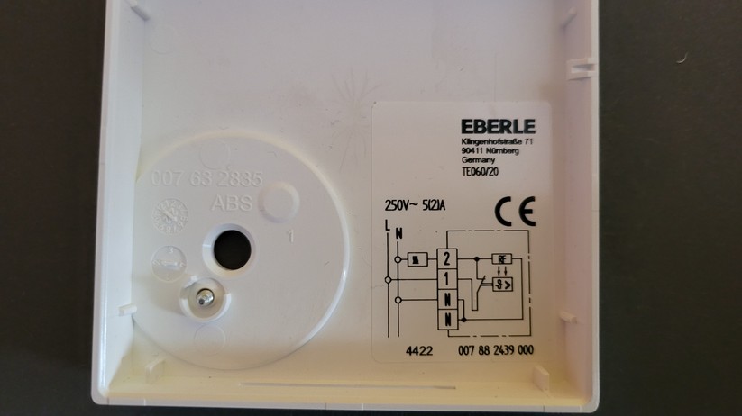 Das Meross-Thermostat ersetzt die analoge Variante von Reisser Therm.