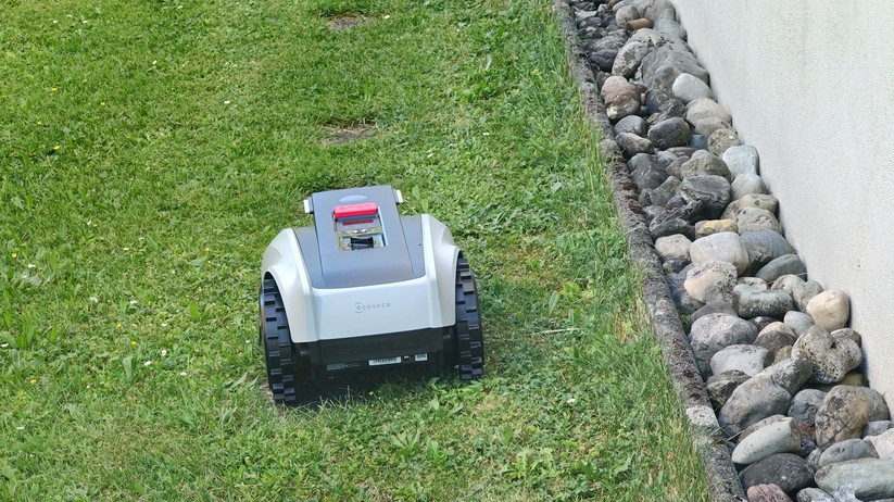 Ecovacs Goat O600 RTK bietet eine Schnittbreite von 19 cm und ist für Rasenflächen bis 600 m². 