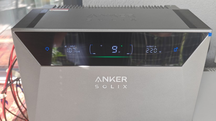  5 kWh Kapazität, 5 kW PV-Eingang, 2,5 kW Einspeiseleistung bei Anmeldung als PV-Anlage
