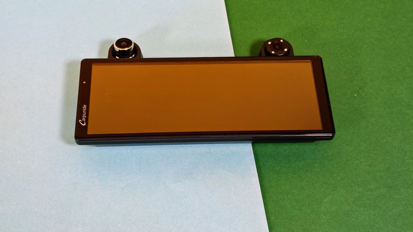  Breitbild-Display mit 9,3 Zoll 