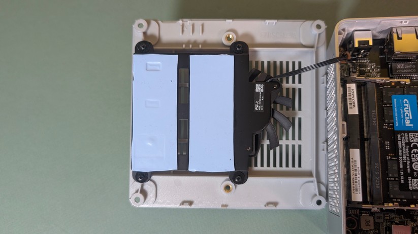 Minisforum UM680 Slim – Bilderstrecke