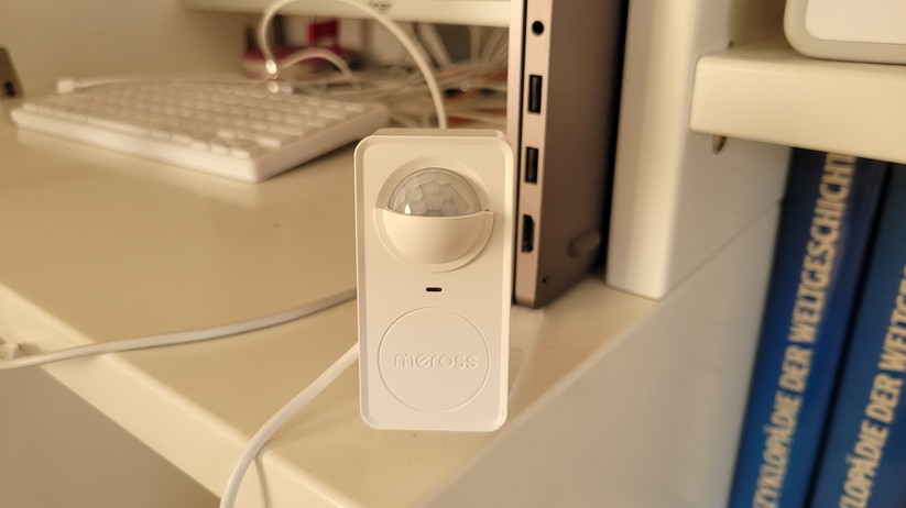 Präsenzmelder Meross MS600 mit Matter-Support und mmWave-Radar- und PIR-Sensor: Damit Haustiere keinen Fehlalarm auslösen, können Anwender den PIR-Sensor abdecken.