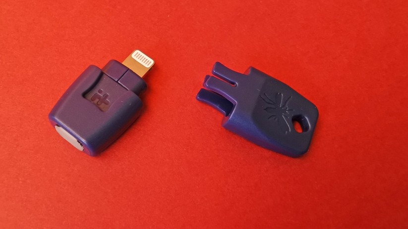 Gadgets für das Smartphone: Den Stich-Heiler gibt es für Android-Smartphones und für iPhones.