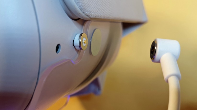 Magnetische Stecker schützen den empfindlichen Anschluss von etwa Oculus Quest 2 oder anderen Gadgets.