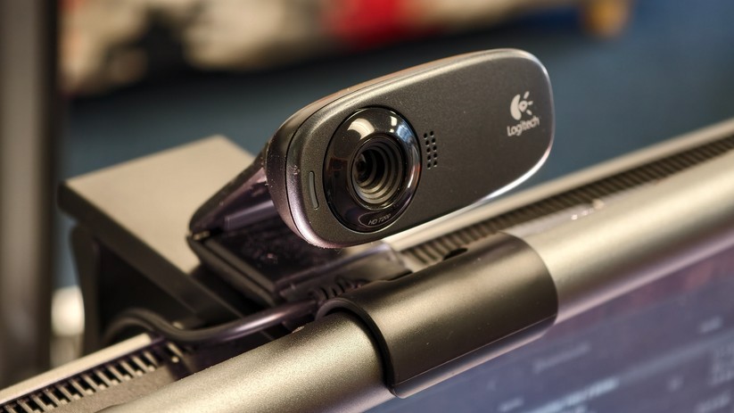 Quntis Screenbar mit Backlight und Remote Bilder