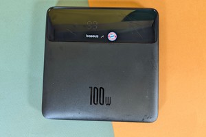 Die flachste Powerbank mit 20.000 mAh: Baseus Blade HD 100 W im Test