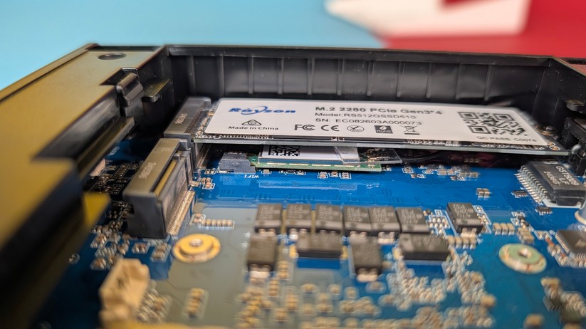 Chuwi UBox CWI604 – Bilderstrecke