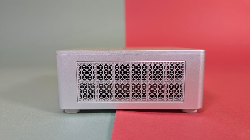 Minisforum UM680 Slim – Bilderstrecke
