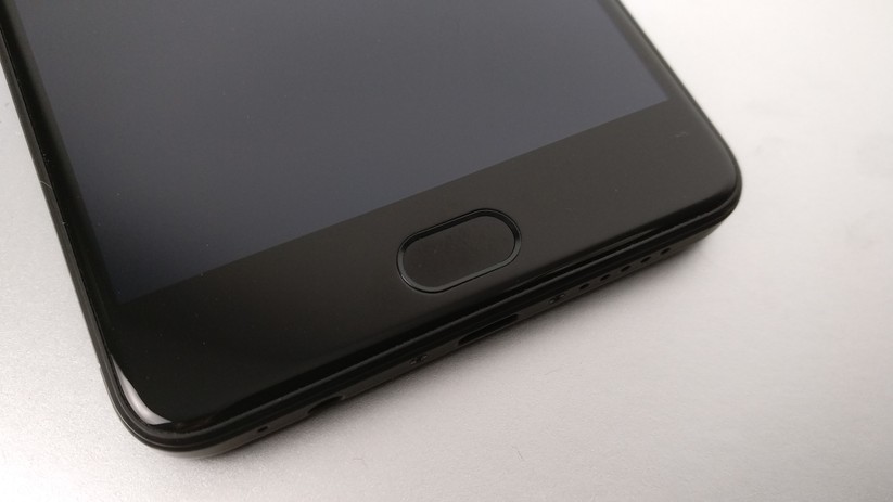 Der Fingerabdrucksensor bei unserem Testgerät war enttäuschend.