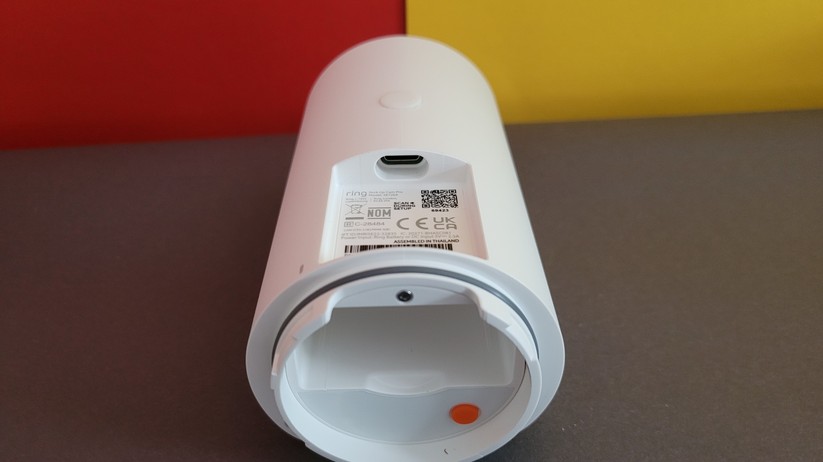 Ring Stick Up Cam Pro Akku: Tolle Kamera mit einfach zu bedienender Software. Leider nur mit kostenpflichtigem Cloud-Abo sinnvoll einsetzbar.