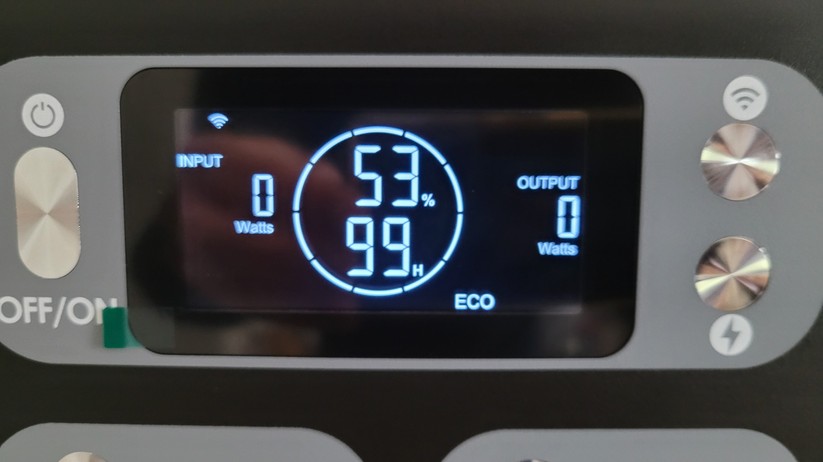  Powerstation mit 2200 Watt Leistung, 2048 Wh Kapazität und Einspeisefunktion