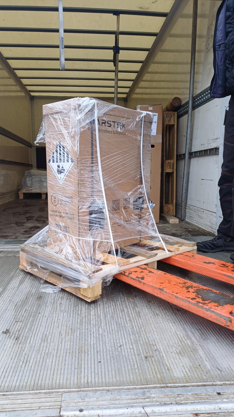 Marstek Venus E 3.0 im Test: Der AC-gekoppelte Stromspeicher mit 5,12 kWh und 2,5 kWh Leistung unterstützt eine dynamische Einspeisung mithilfe eines Smart Meters.