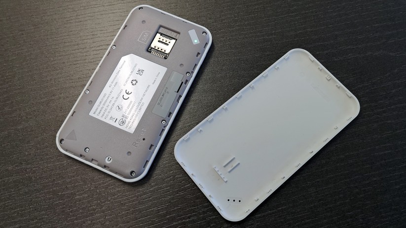 Das Modell GlocalMe Upp hat eine eSim des Anbieters integriert. Wer will, kann aber auch eine alternative SIM-Karte benutzen.