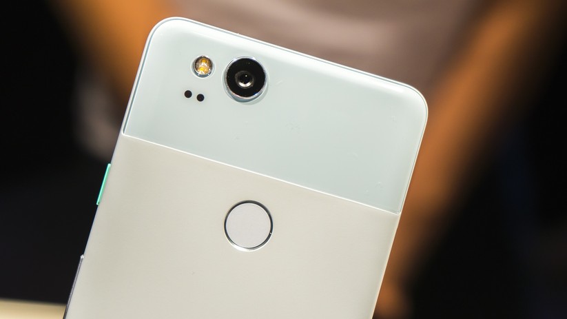 Die Kamera des Pixel 2 löst auf mit 12,2 Megapixeln.