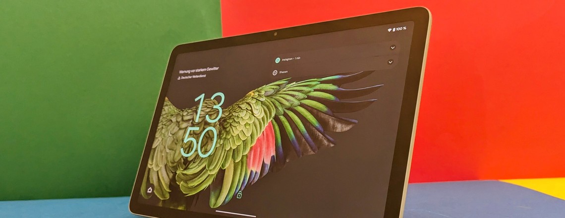 Google Pixel Tablet in Hazel