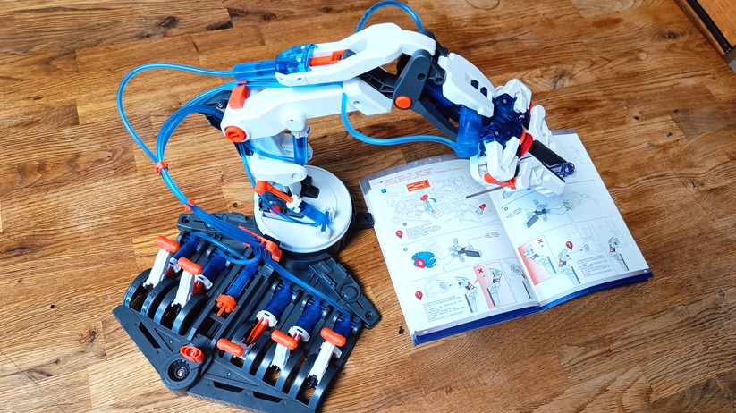 Hydraulischer Roboterarm von Buki France.