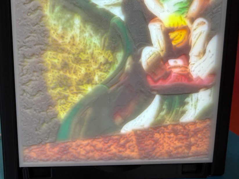 ... wird mit Hintergrundbeleuchtung zu einem echten Farbfoto.