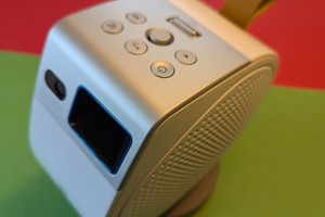 Akku-Beamer BenQ GV50 im Test: 500 Ansi-Lumen, 2.1-Sound und 150 min Laufzeit