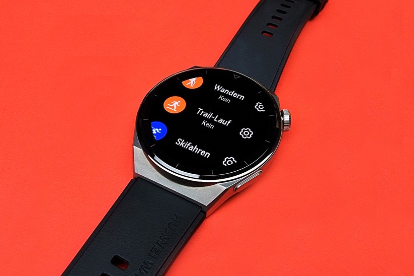 Huawei Watch GT 3 Pro: Über einen Druck auf die untere rechte Taste gelangt man zu den unterschiedlichen Workouts.