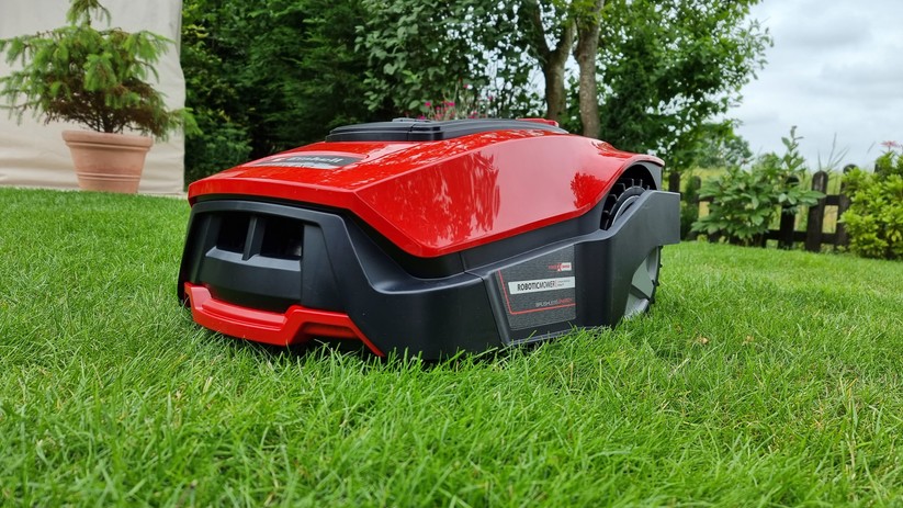 Der Einhell Freelexo 350 nimmt auch Akkus anderer kabelloser Gartengeräte des Herstellers auf - und umgekehrt