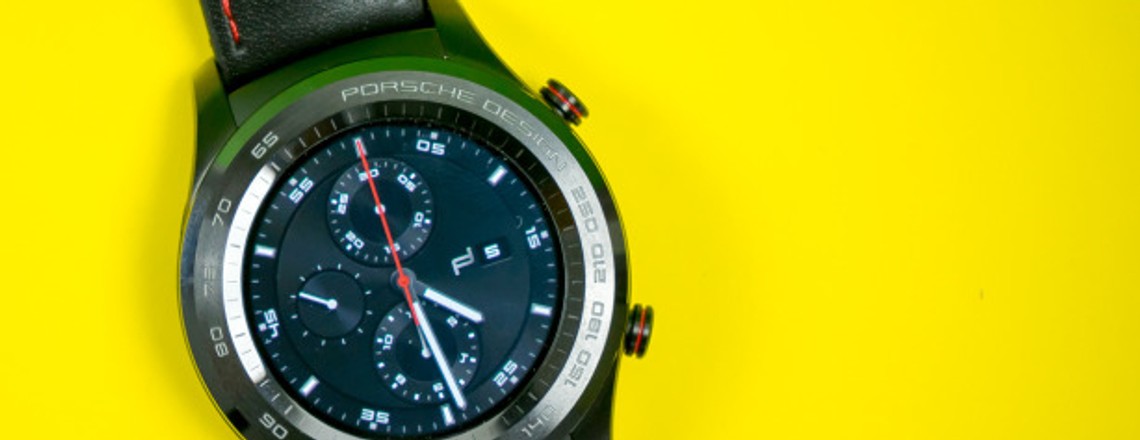 Smartwatch P9820: außen Porsche Design, innen Huawei