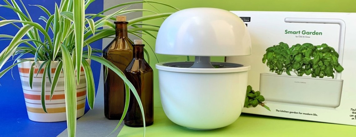 Smarte Indoor-Gärten: Gemüse & Kräuter im Haus züchten