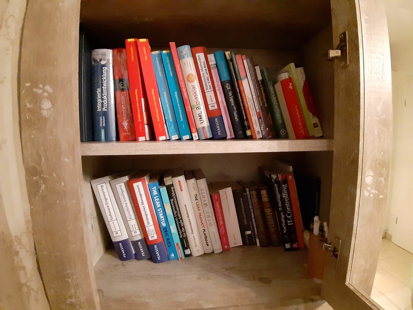 Bild bei Kunstlicht im Weitwinkel