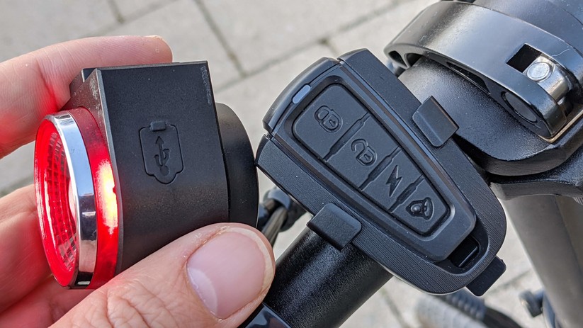 Die kleine Antusi A8 ist außergewöhnlich hell. 