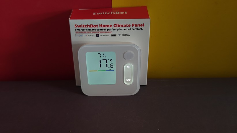 Das Home Climate Panel erlaubt die Steuerung von mehreren Thermostaten, zeigt Temperatur und Luftfeuchte an und warnt ggf. bei nicht optimalem Raumklima.