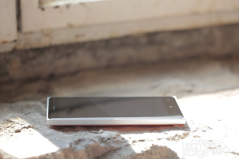 Lumia 830