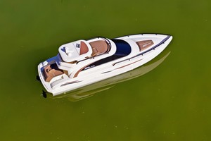 Amewi Rising Sun Cruise Yacht im Test: Ferngesteuertes Boot ab 50 Euro überzeugt