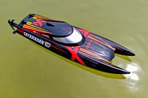 Revell Control X-treme Boat Catamaran im Test