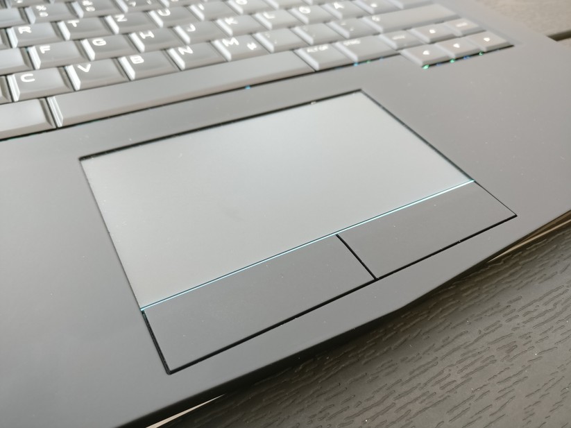 Tastatur und Touchpad machen einen guten Job.
