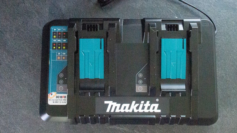 Akku-Rasenmäher Makita DLM382PM2