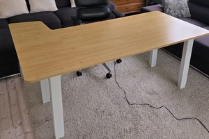 Höhenverstellbarer Schreibtisch Maidesite Canvas im Test: stabil, leise, L-Form