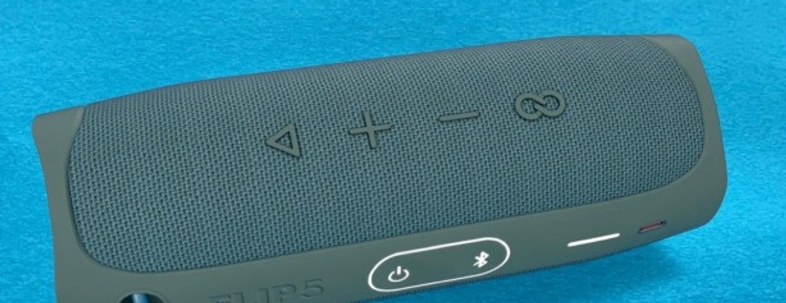 JBL Flip 5 im Test: Mono statt Stereo? Eine gute Idee!