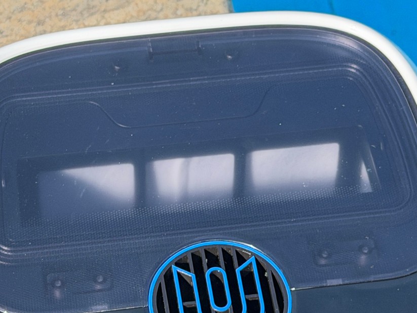 Ecovacs Ultramarine P1