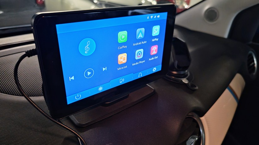 Bauhn Smart Display fürs Auto