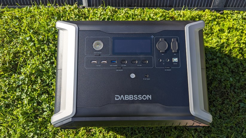 Dabbsson DBS2300 – Vorderseite
